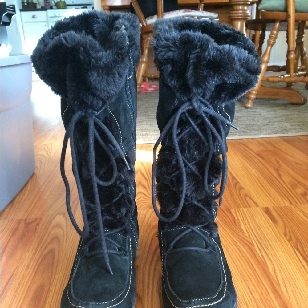 Bear trap winter boots! Faux fur. Great condition!